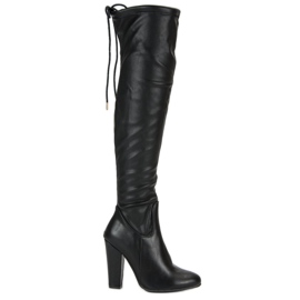 Cm Paris Hohe Musketiere auf einem Pfosten schwarz