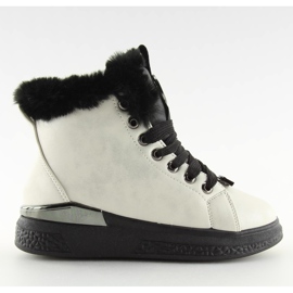 Schwarze isolierte Sneaker F506 weiß