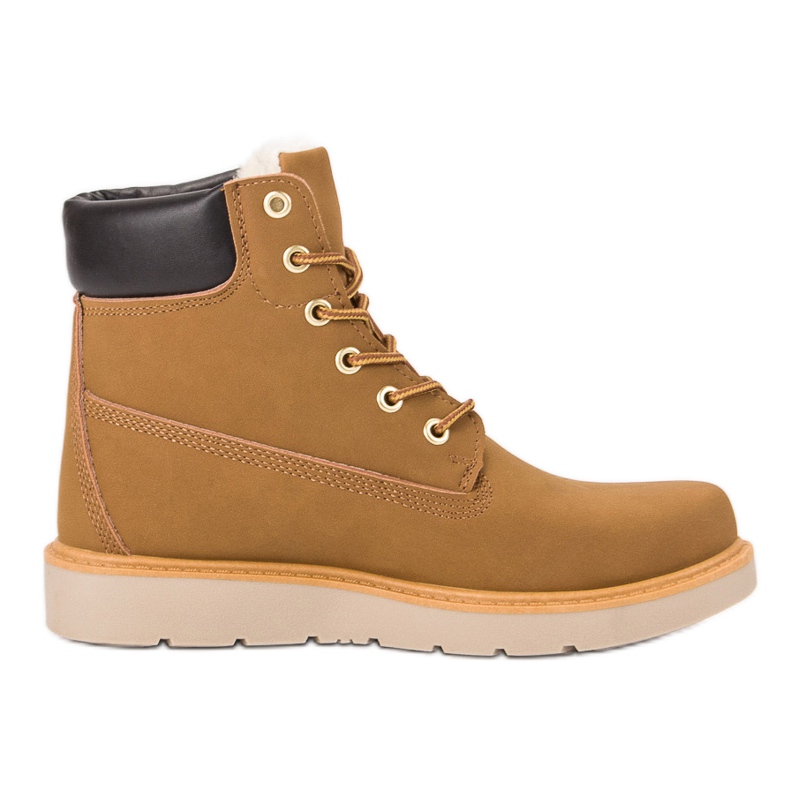 Trapper auf der Plattform braun