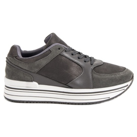 Bequeme Sportschuhe grau