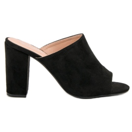 Laura Mode Wildleder Hausschuhe auf einer Bar schwarz