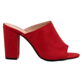 Laura Mode Wildleder Hausschuhe auf einer Bar rot