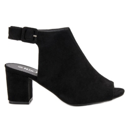 Nio Nio Gebaute Sandalen an einer Bar schwarz