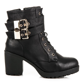 Bequeme Stiefel mit Fell schwarz