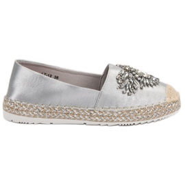 Graue Espadrilles mit Ornamenten