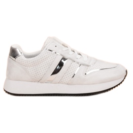 Bequeme weiße Turnschuhe