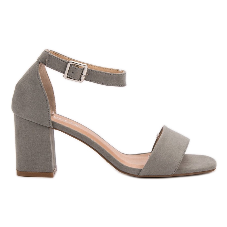 Wildledersandalen auf einer VINCEZA Bar grau