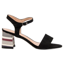 Modische schwarze VINCEZA Sandalen