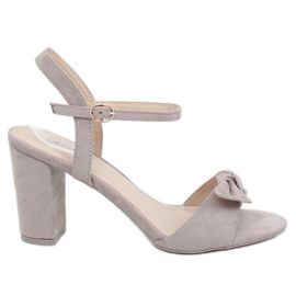 Sandalen am grauen Pfosten GH1508 Grau