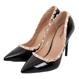 Pumps auf einem Stilettoabsatz Valentina schwarz LL-76P Schwarz