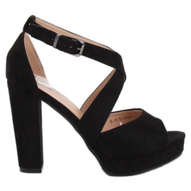 Schwarze Sandalen auf der Plattform B-88 Black