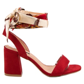 Milaya Sandalen mit einem Band gebunden rot