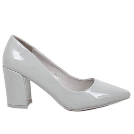 Pumps am grauen Pfosten LE061P Grau