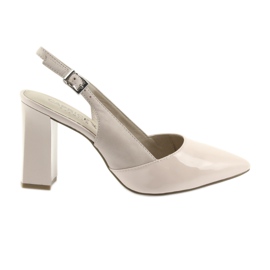 Damensandalen auf dem Posten von Caprice 29604 rosa