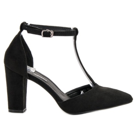 Primavera Schwarze Pumps auf einer Säule