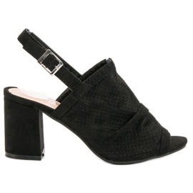 Sixth Sense Durchbrochene Sandalen an einer Bar schwarz