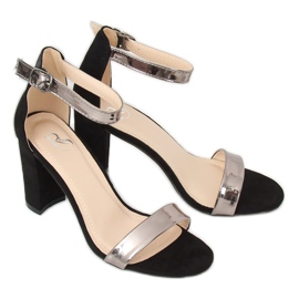 Schwarz GF-WL-35 Schwarze Sandalen am Pfosten