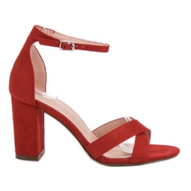 Ideal Shoes Sandalen an einer Bar rot