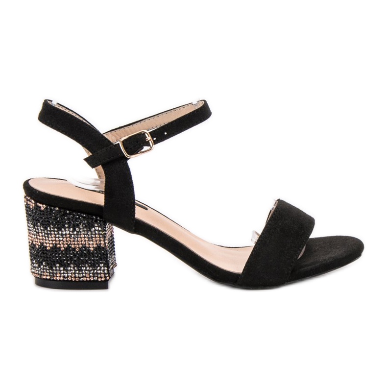 SDS Sandalen an einer Bar schwarz