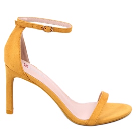 Gelbe Sandalen auf einem hohen Absatz NF-31P Yelow