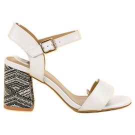 SDS Sandalen mit dekorativem Absatz weiß