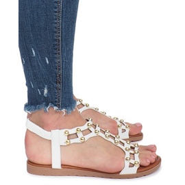 Sommer weiße flache Sandalen