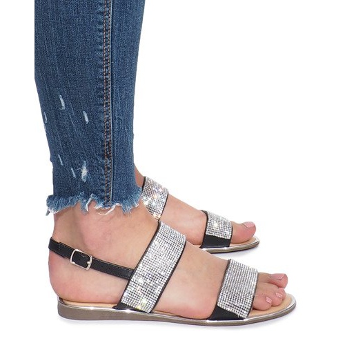 Schwarze flache Sandalen mit Indulge-Diamanten