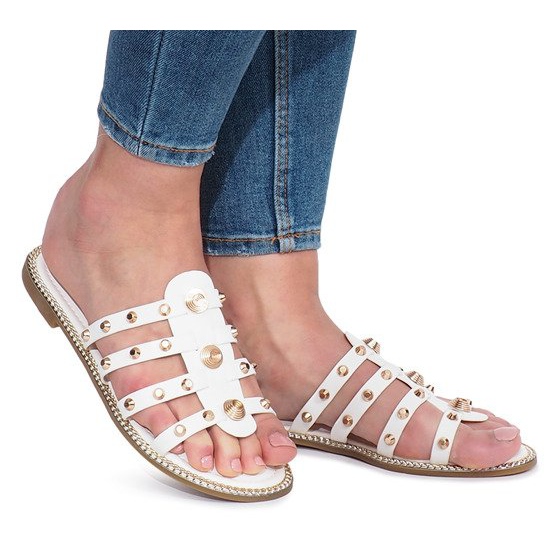 Weiße Hausschuhe mit Rabelle-Nieten