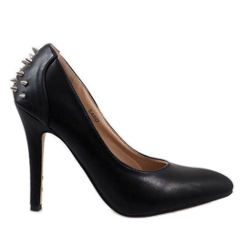 Schwarze klassische Nieten mit 546D Nieten