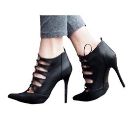 Reich verzierte hohe Sandalen 11033-1 schwarz