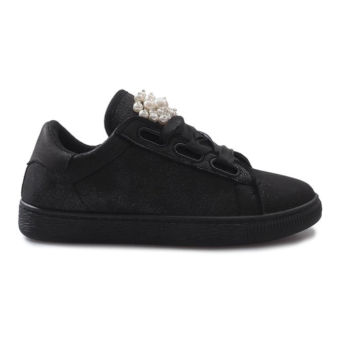 Schwarze Sneaker mit Black Pearl