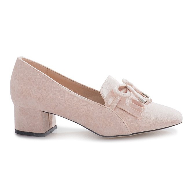 Pinke Pumps an der Herzsäule rosa