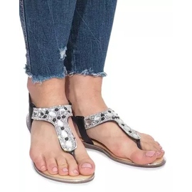 Schwarze flache Sandalen mit Larissa Diamanten