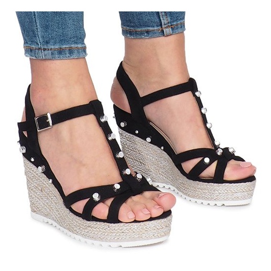 Schwarze Keilsandaletten von Chillin Espadrilles