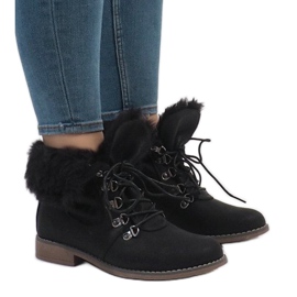 Schwarze, isolierte Fellstiefel B9816-KB