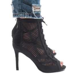 Schwarze Stiefeletten 1610-225