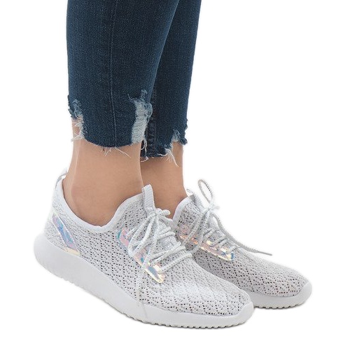 Weiße Mesh-Sportschuhe G8347-1