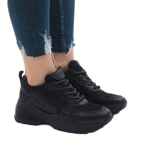 BY-080 schwarze Sportschuhe