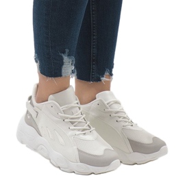 Weiße modische Sportschuhe 9115