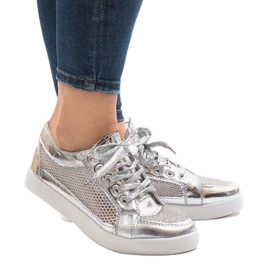 521 silberne durchbrochene Sneakers grau