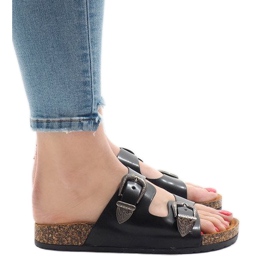 Schwarze Hausschuhe mit Schnallen 7018-PL