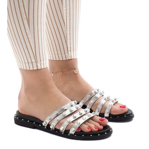 Silberne Hausschuhe mit Nieten LK-2802 grau