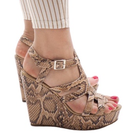 Camel Keilsandalen A-7A braun