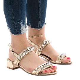 Goldene Sandalen mit hohem Absatz 77-15