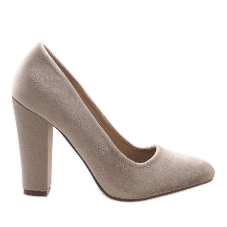 Beige Velourspumpen an der Säule 91603-1