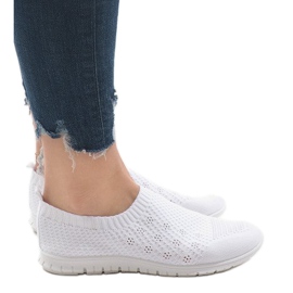 Weiße Sportschuhe B111-13