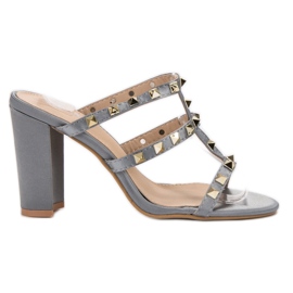 SDS Rocksandalen auf High Heels grau