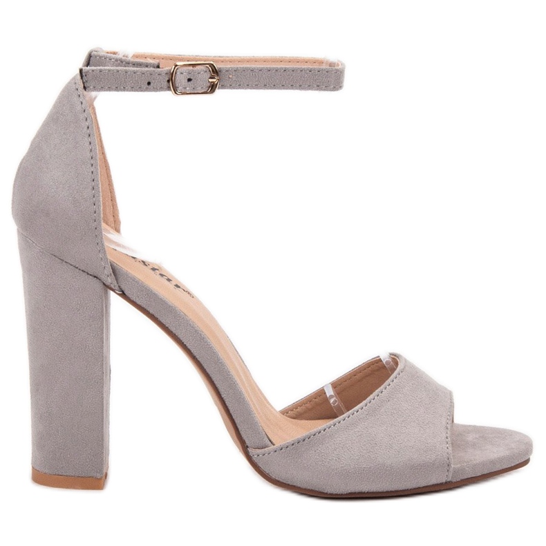 Seastar Wildledersandalen auf einer Bar grau