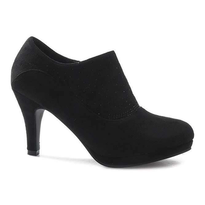 Maries schwarze Stiefeletten