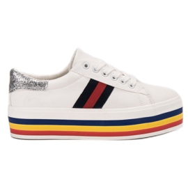 SHELOVET Sportschuhe auf der Plattform weiß